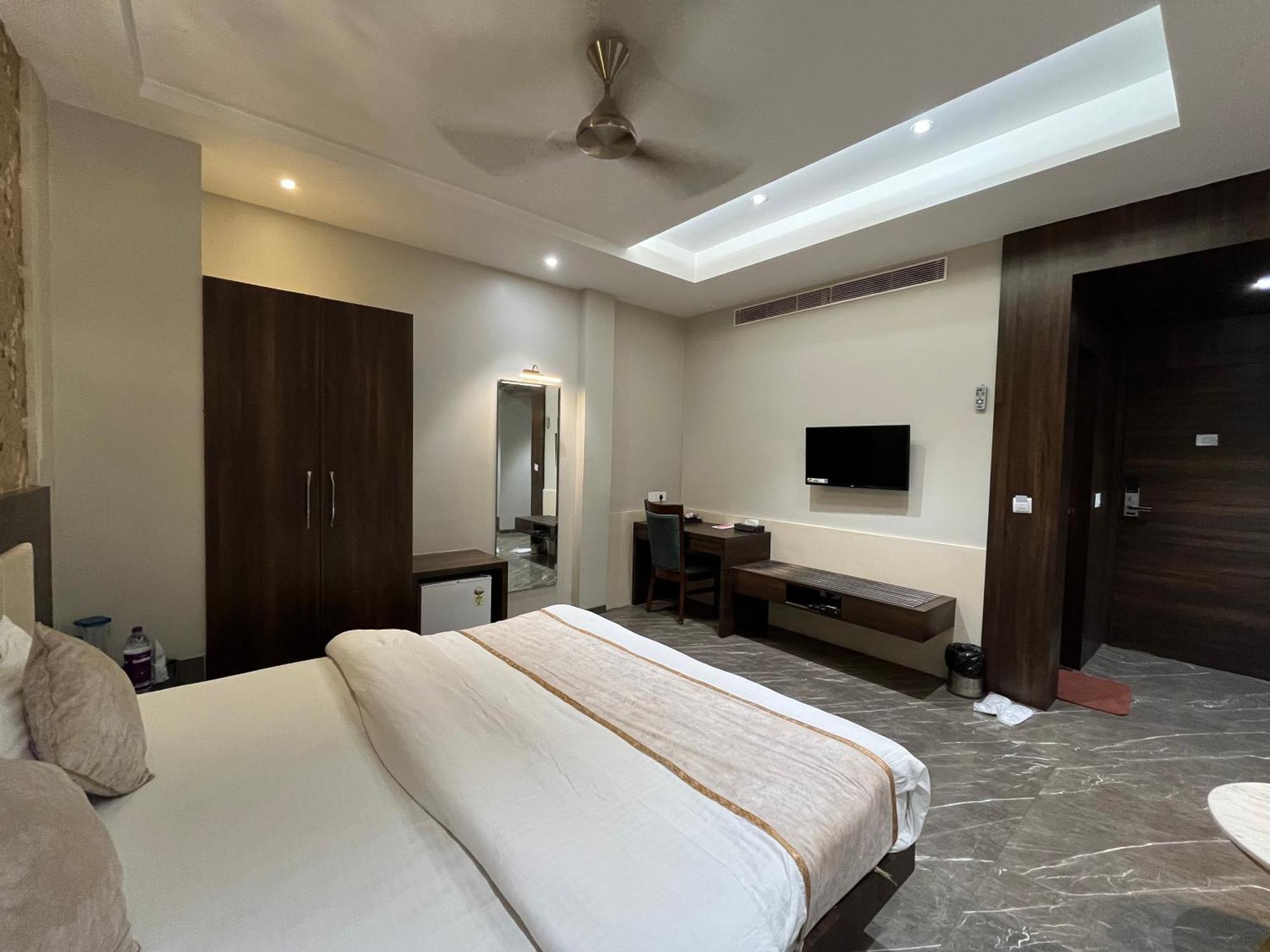 Hotel Royal Livin Varanasi Exterior foto
